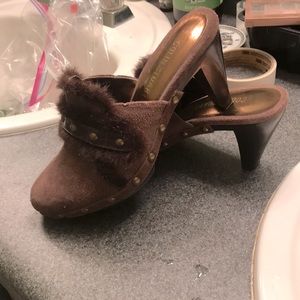 Leather Colin Stewart cone heel with fur and copper studs